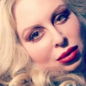 Meet your Posher, Alexandra